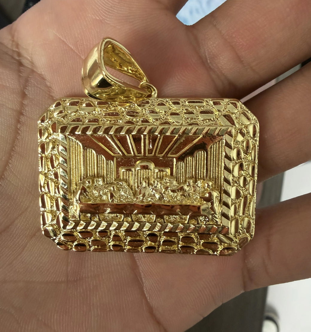 Yellow Gold Nugget-Frame Last
Supper Pendant